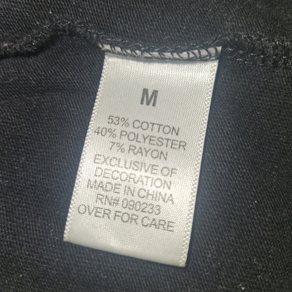 Essentials Tee - Picture 4 of 4